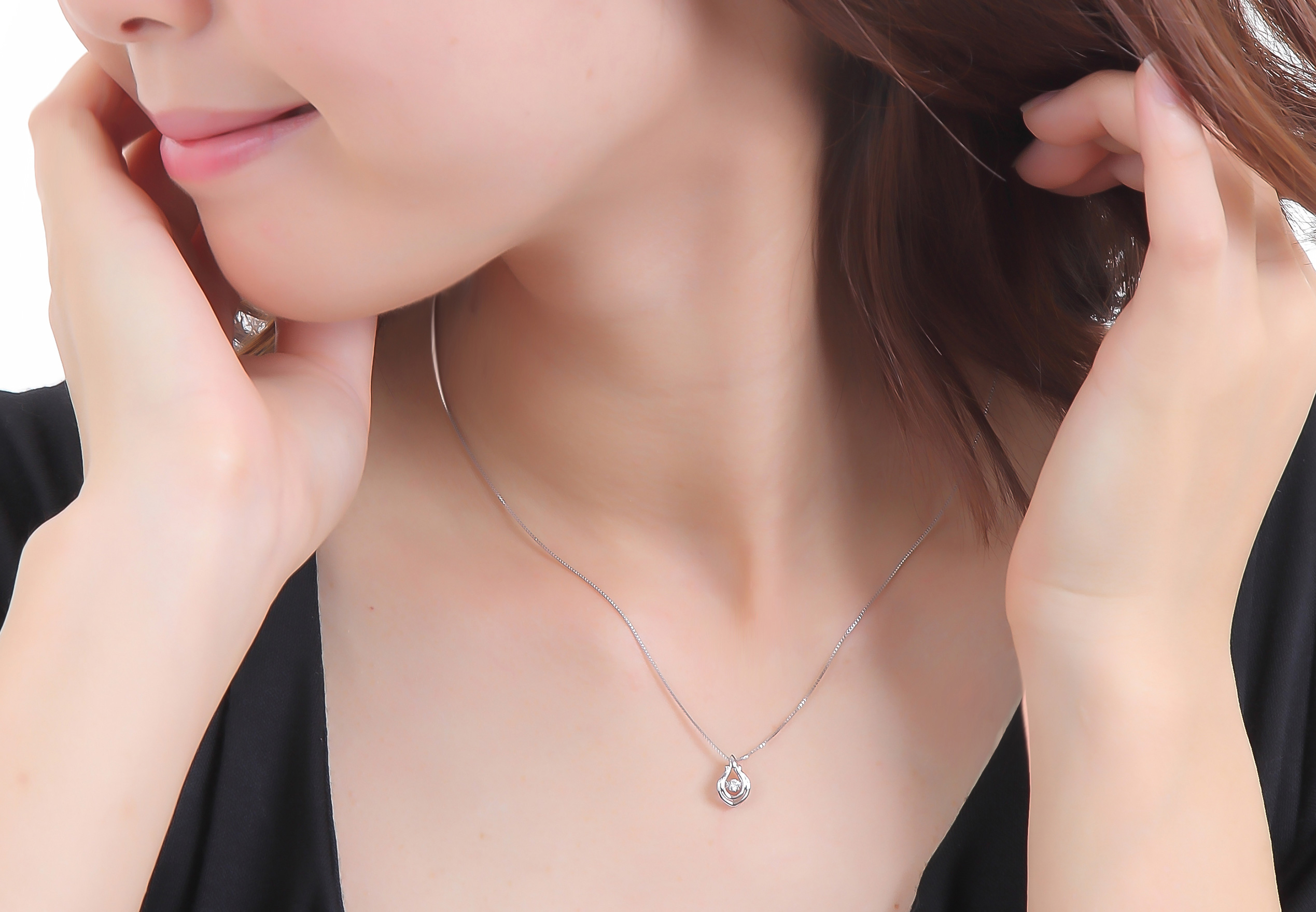  High-quality diamonds from our own jewelry shop