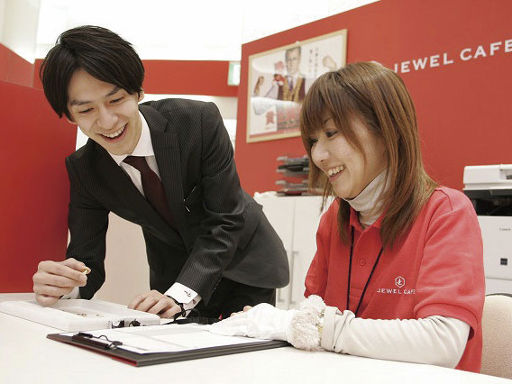  New Graduare Featured 3